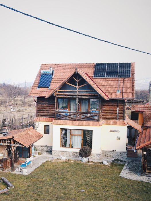 Cabana rustica Ollie-Retezat