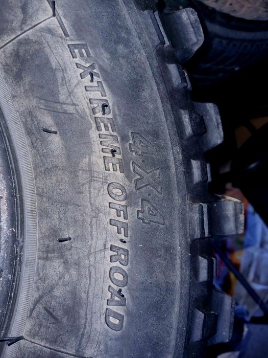 Vând 4 anvelope profil simex