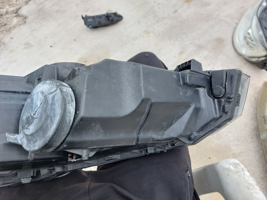 Десен фар VW POLO 6 2023г.