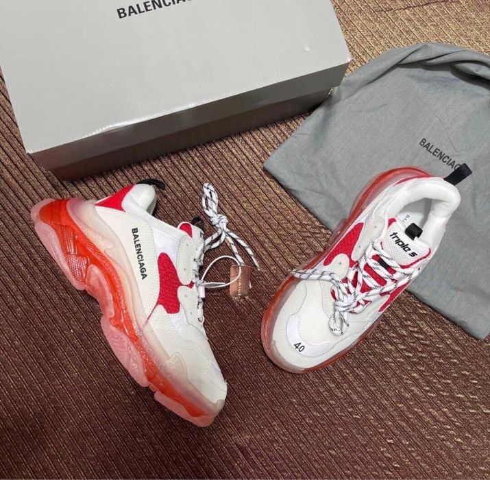 Balenciaga triple s