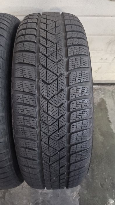 225 60 18 Pirelli iarna M+S 95%