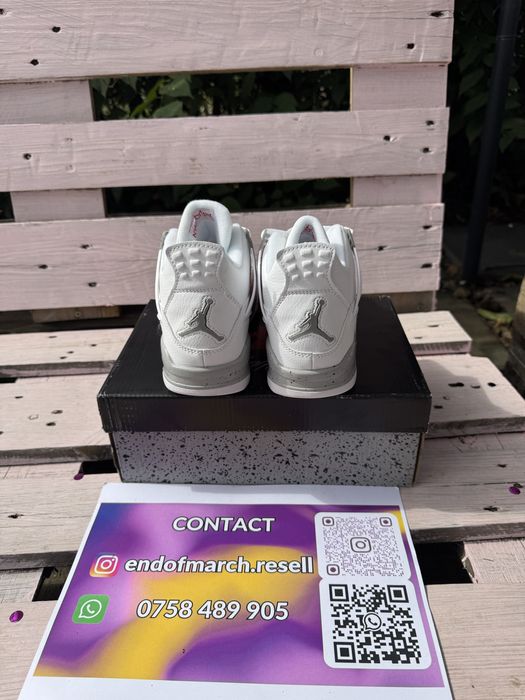 Jordan 4 White Oreo (Marimi: 42,45)