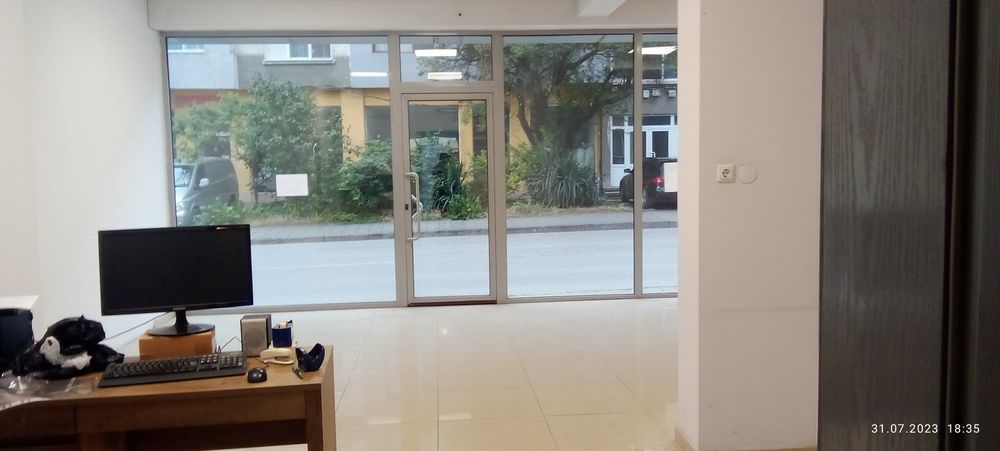 Дава се под наем Магазин в Свищов - 89 кв.м за 214.2 € - Снимка #6