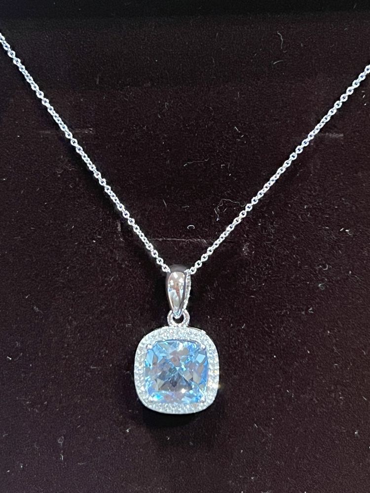 Colier aur alb 18kt cu diamante si topaz nou