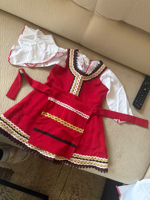 Бебешка народна носия