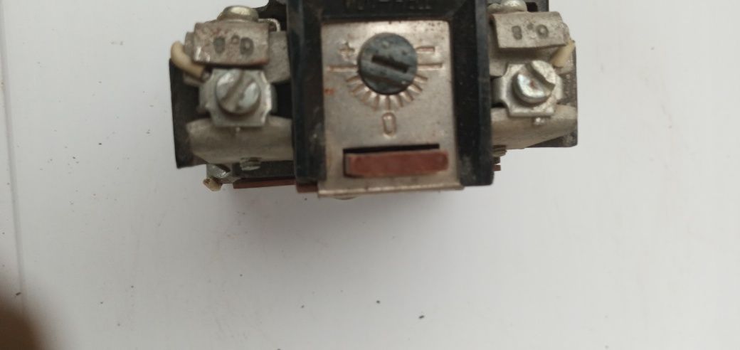 Автоматический выключвтель АП-50Б 10А и контактор ПМЕ-111Б(катуш36в),