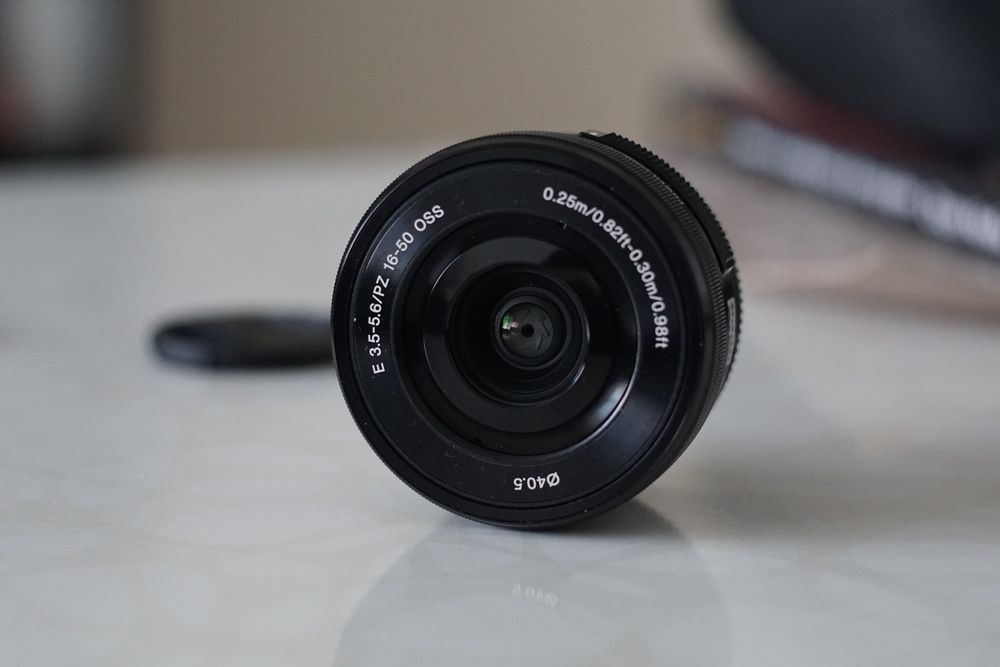 Обектив Sony SELP1650