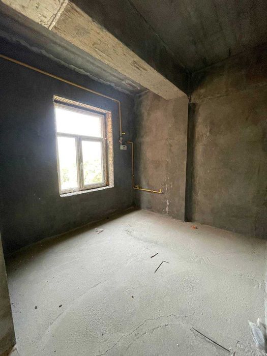 Новостройка Махтумкули 4 комнат коробка 140 кв.м. +мансарда