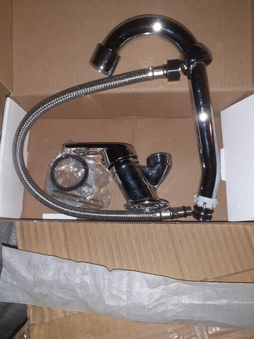 Смесител (кран стоящ) за студена вода