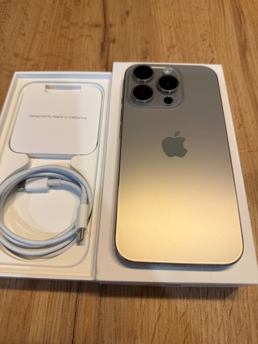 iPhone 15 Pro 128GB – Natural Titanium