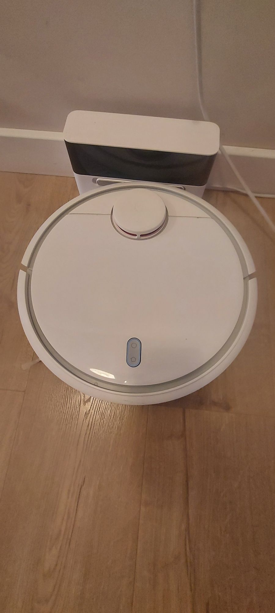 Vând aspirator robot Xiaomi Mi