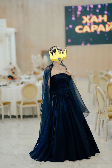 Вечернее платье