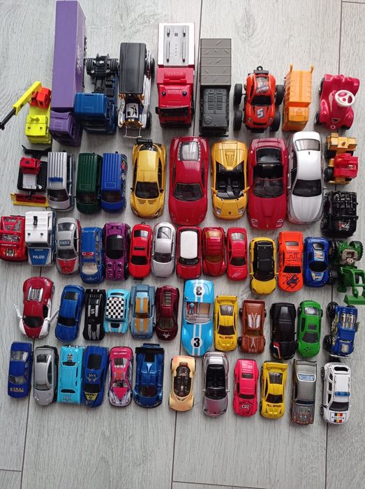 Lot mașinuțe metalice