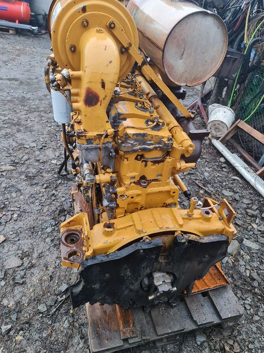 Motor KOMATSU 6D125-1  6 cil 116 kw