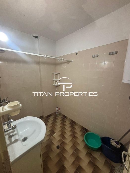 Тристаен апартамент с АКТ 16 в гр. Поморие