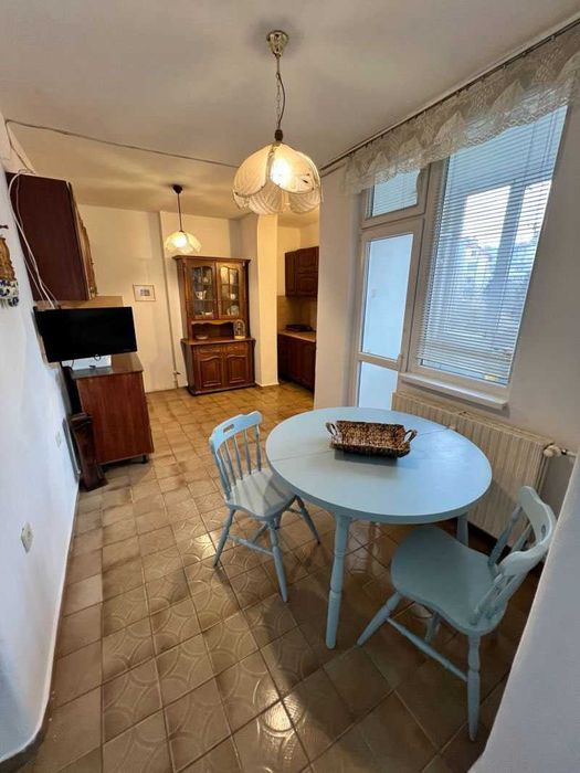 Тристаен ап. под наем в кв. Хиподрума