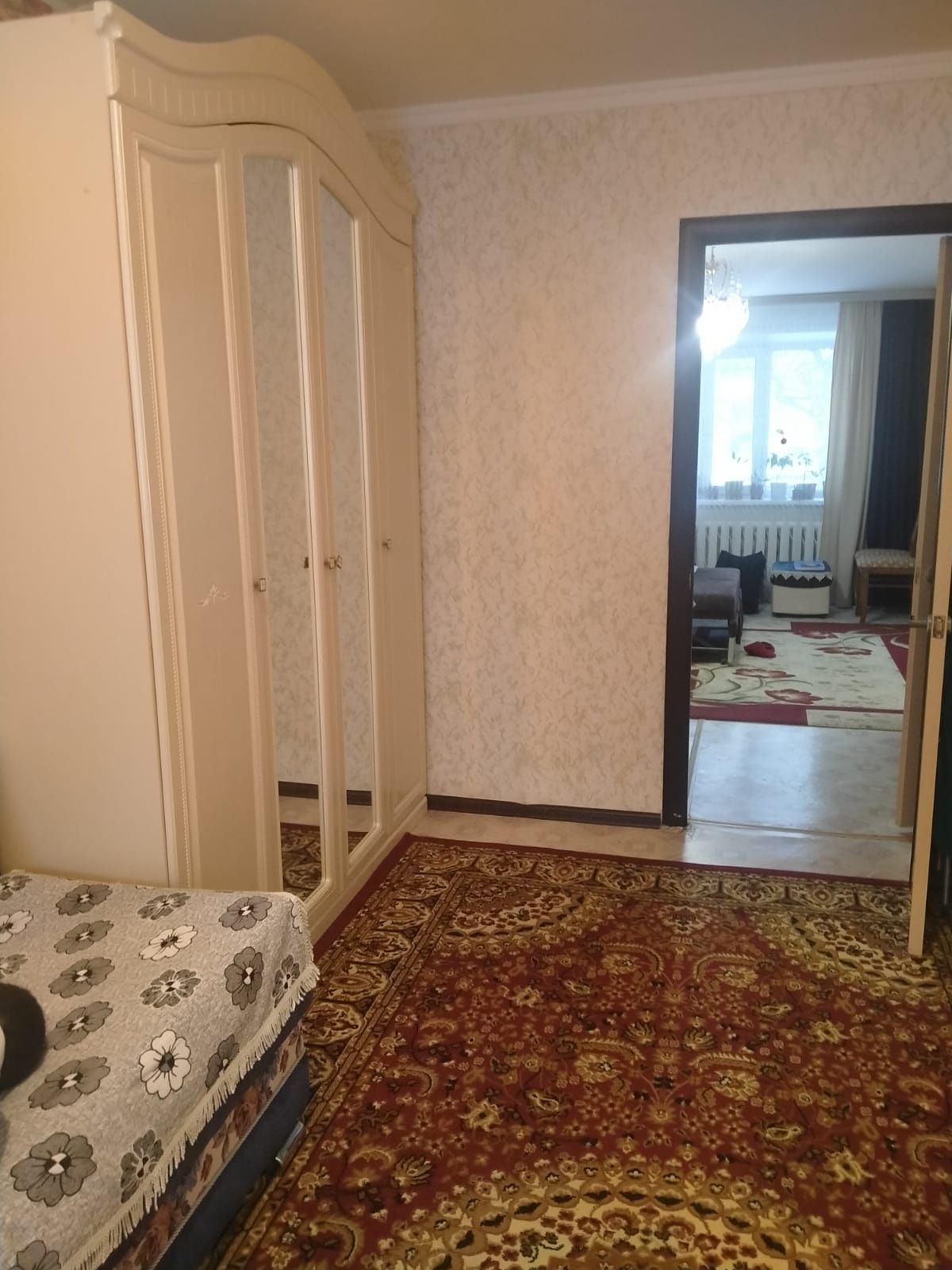 Продам 2комн квартиру по адресу 4микр 13 дом.
