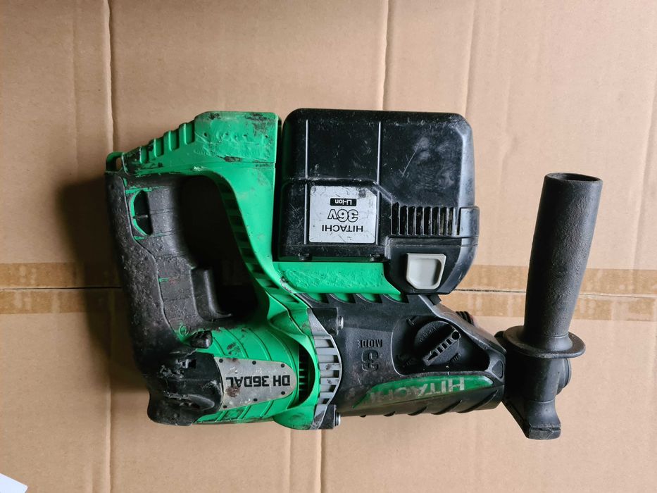HITACHI Ciocan Rotopercutor  36 v plus acumulator