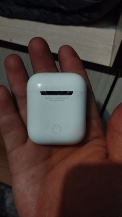 airpods 2 оригинал, нету минусов можете проверить)