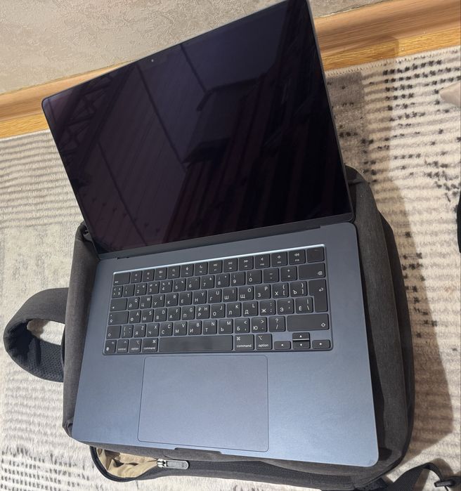 MacBook Air 15” 2023 (M2 / 8ГБ / 256ГБ / Midnight)