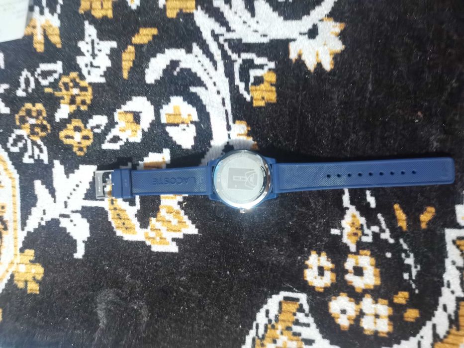 Vând ceas LACOSTE