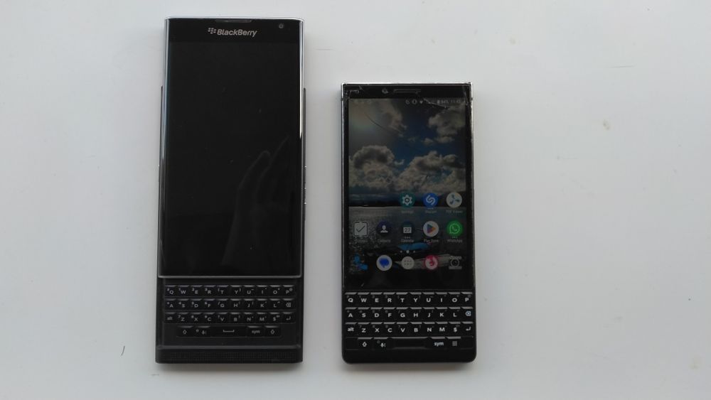 Blackberry Key2  si Blackberry Priv