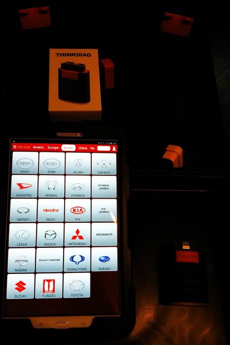 Launch Easydiag T4.0S + Tableta Android 10 inch Kit tester auto 2025