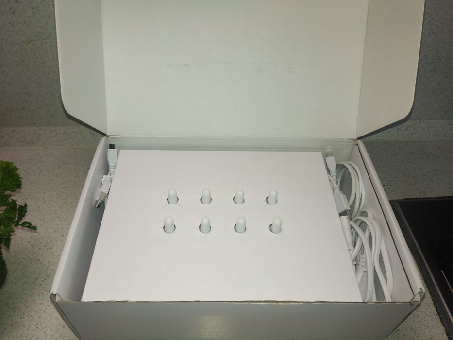 Vand incarcator profesional telefon si tableta