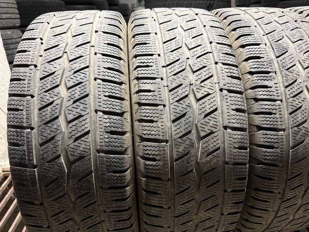 Hankook 235/65/16c