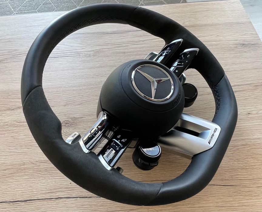 Волан за Мерцедес AMG кожа+алкантара