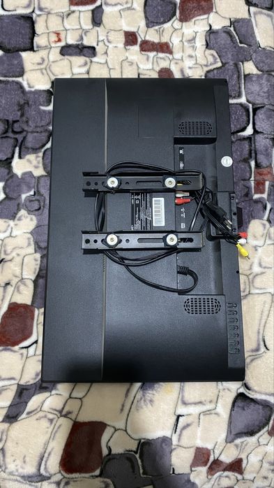 Продам телевизор Soyi