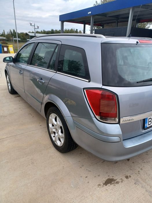 Vănd opel astra h