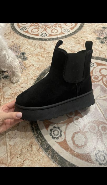 Ghete tip ugg cu blana pe interior,perfecte pentru sezonul rece!