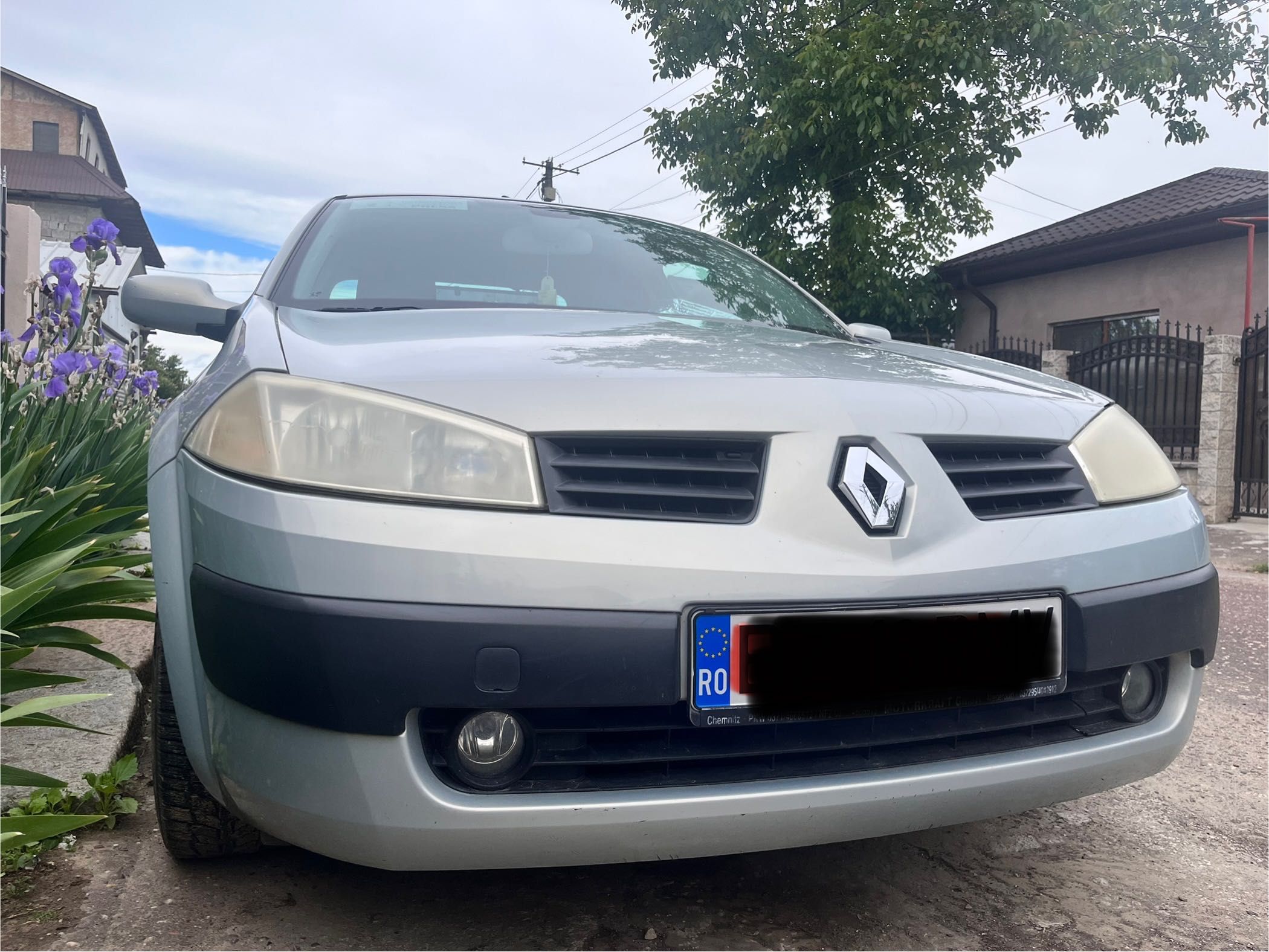 Vand Renault Megane II 206.403 km

5.000 lei 
Prețul e negociabil