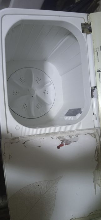 Kir yuvish mashinkasi sotiladi 8kg