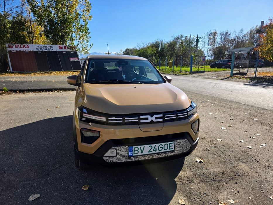 Dacia Spring Unic Proprietar / Garantie / Anvelope Iarna Premium / Accesorii extra