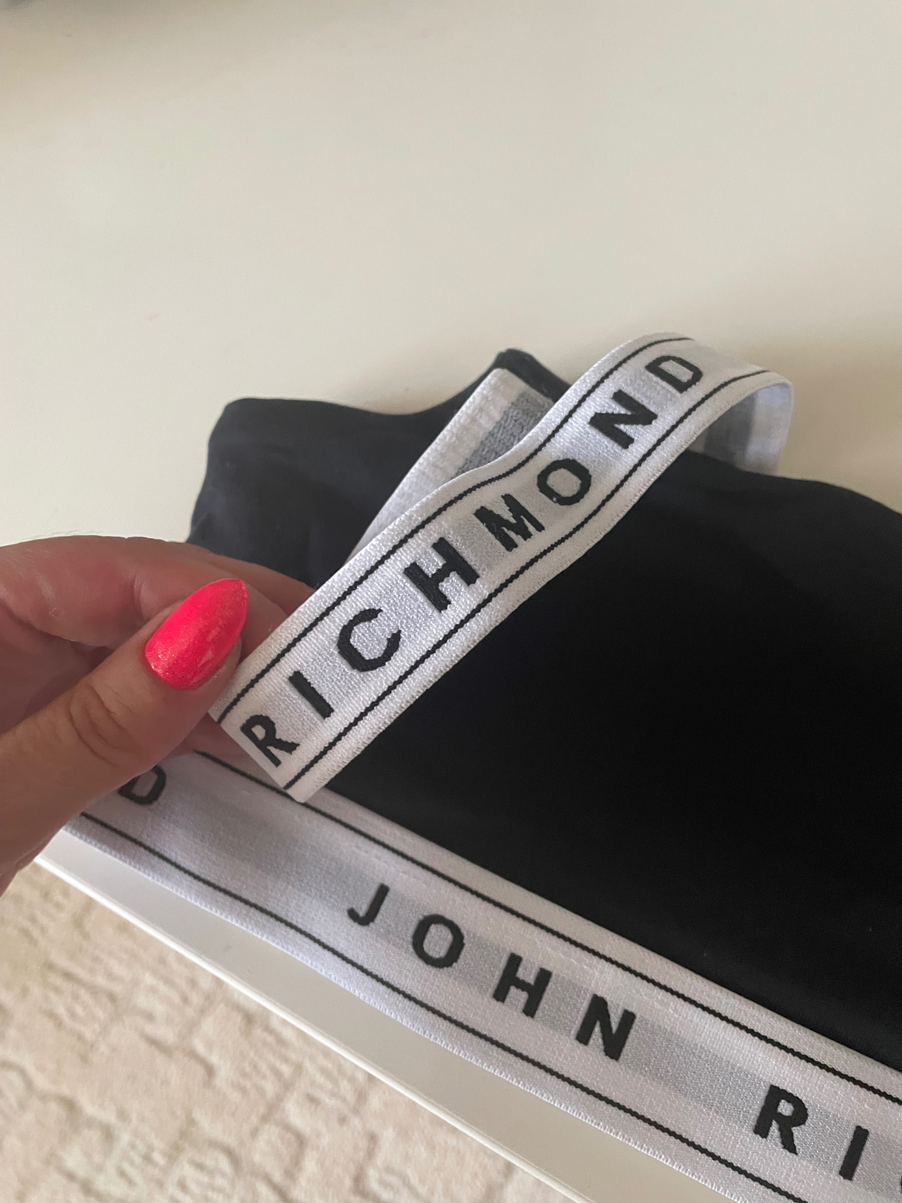Бюстие John Richmond