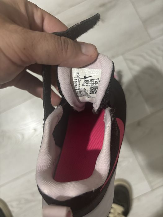 Adidasi nike ( fete)