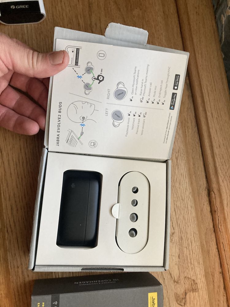 Jabra EVOLVVE 2 bugs