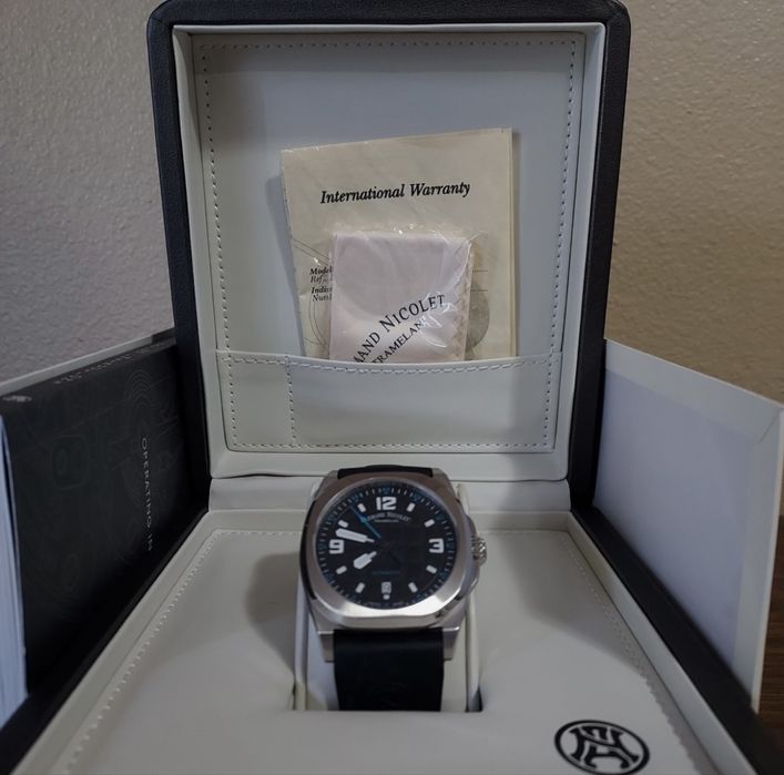 Швейцарские часы Armand Nicolet, механические