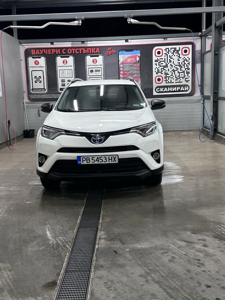 Toyota Rav4 хибрид