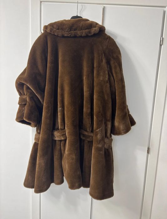 Haina blana artificiala