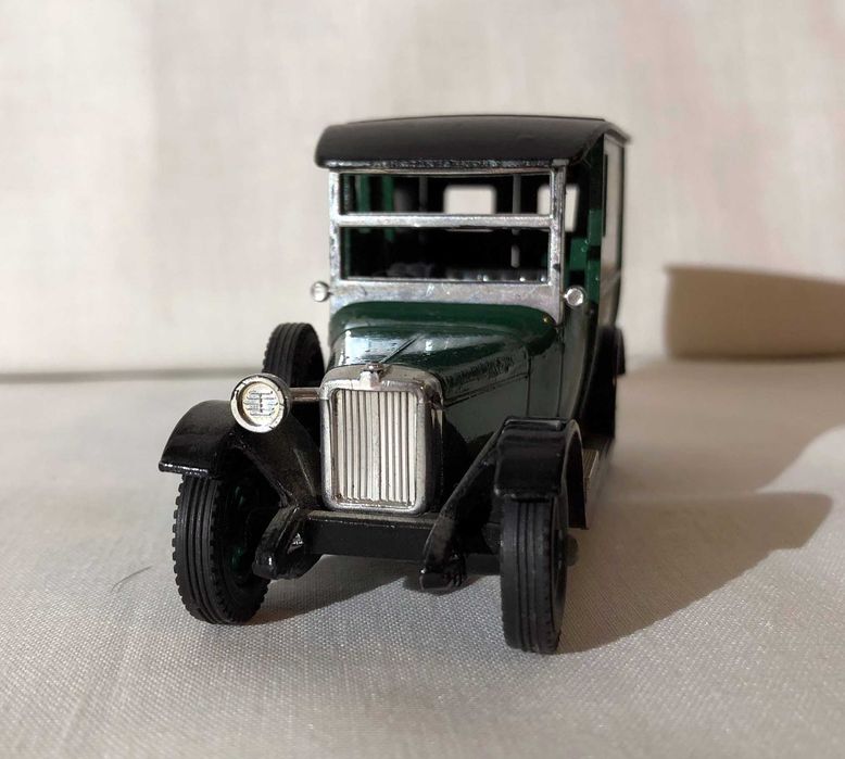 Matchbox Models of Yesteryear - Y5 1927 Talbot Van - Liptons Tea