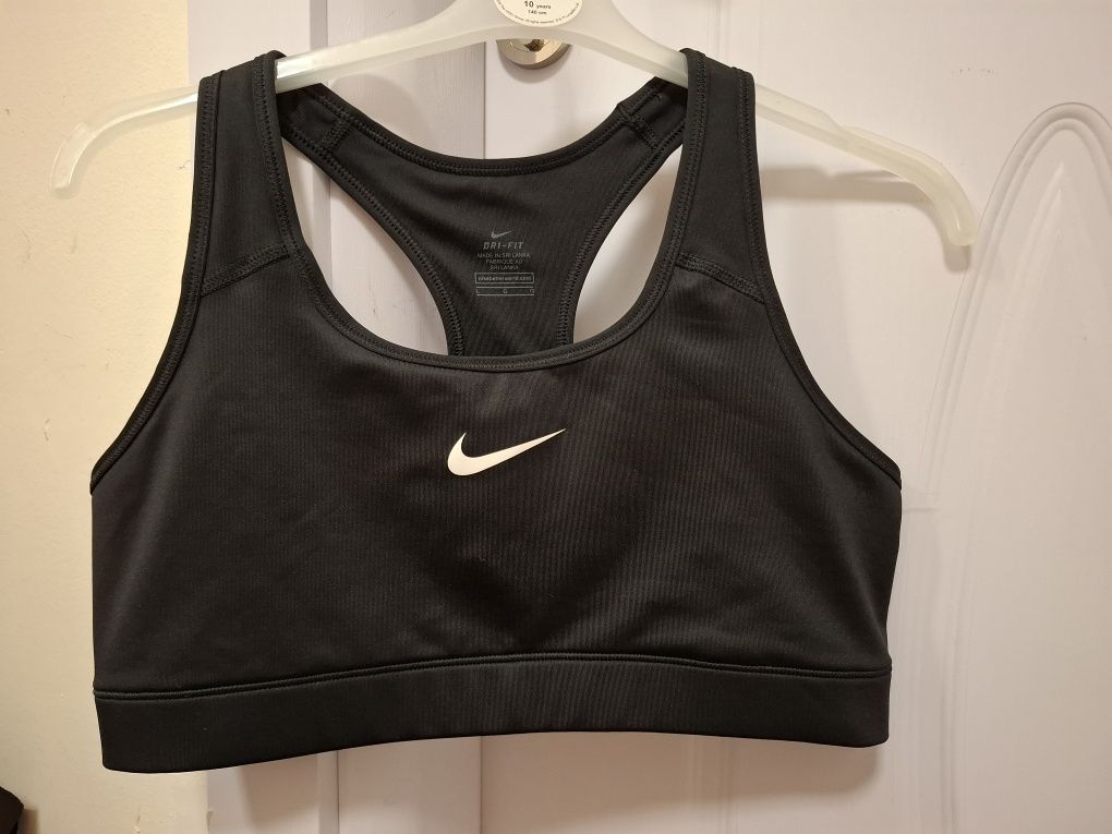 Дамско оригинално бюстие.  Nike DRI FIT