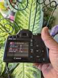 DSLR Canon 30D body
