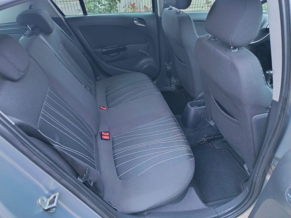 Opel corsa 1.4 Benzină 2011 euro 5