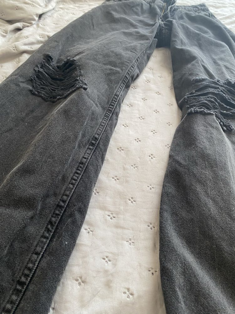 Blugi negri denim H&M nepurtati, noi-nouți MARIMEA 38