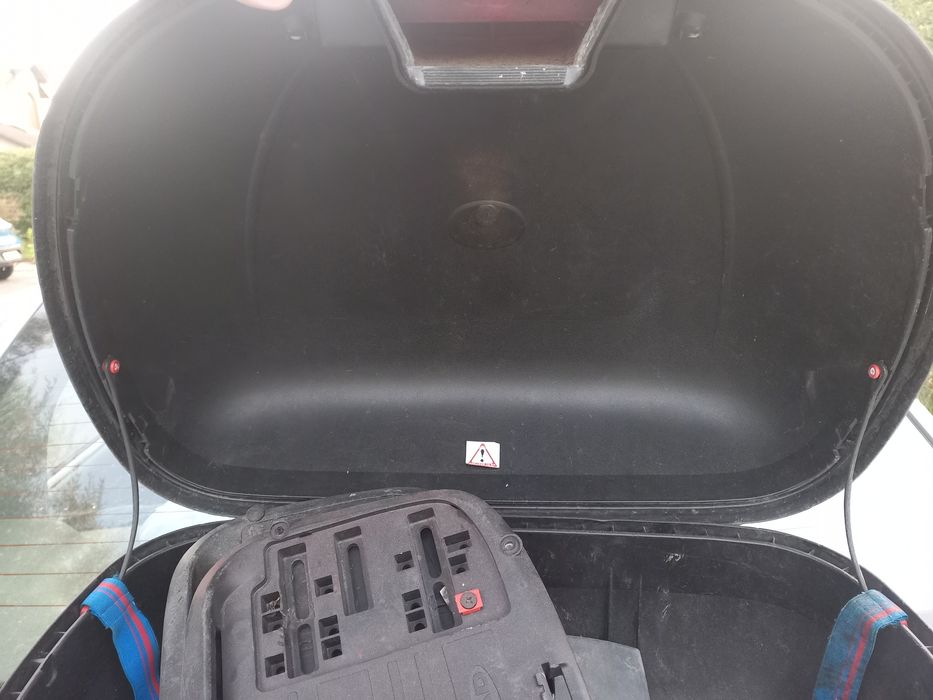 Cutie KAPPA portbagaj moto pentru 2 casti completa