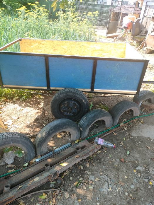 Remorcuță de vînzare