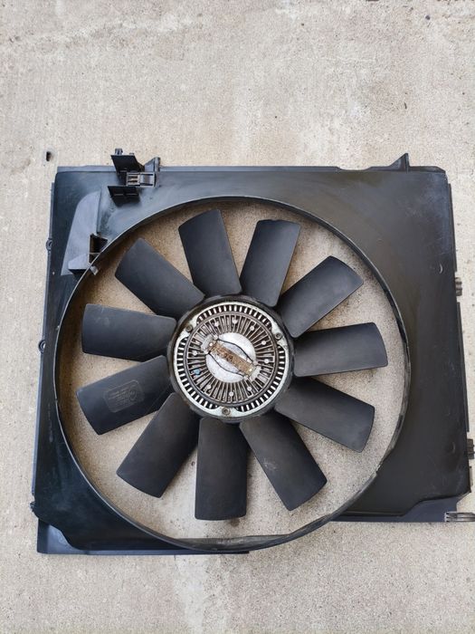 Диффузор радиатора БМВ Х5 е53